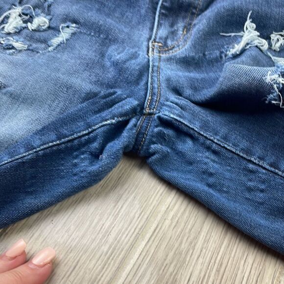 American Eagle Outfitters. Factory distressed/destroyed skinny denim jeans - Picture 10 of 10